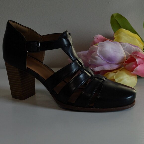 Clarks Artisan Ciera Gull Black Leather T-Strap Sandals - Picture 3 of 14